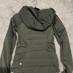 Lululemon Down for it All jacket - good condition size 4
